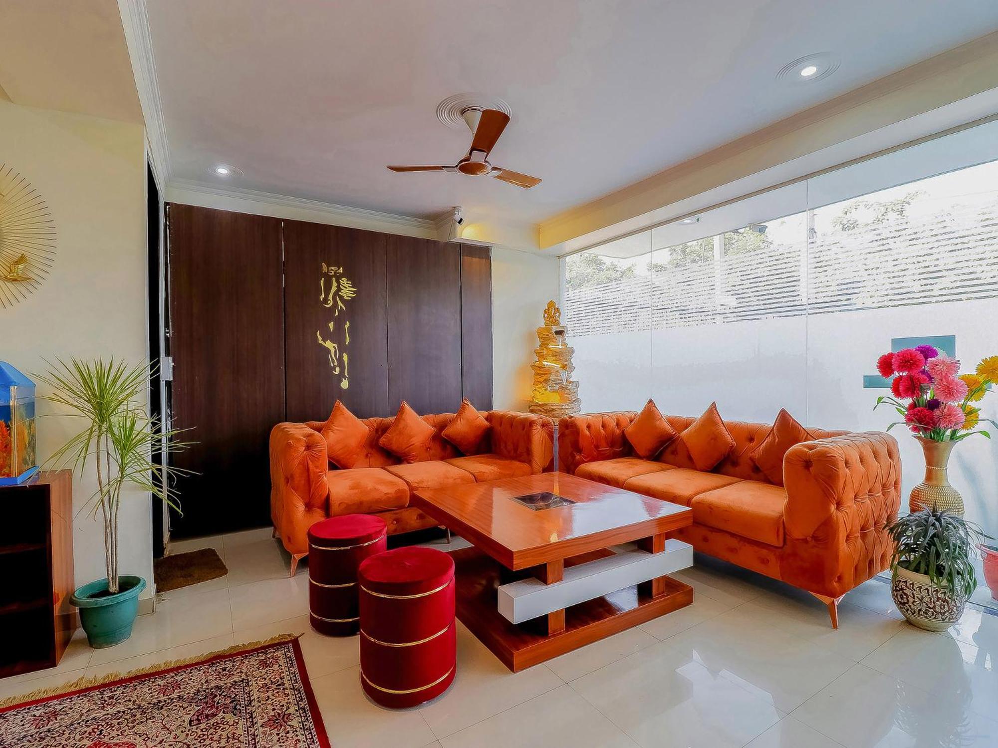Treebo Rejoice 52 - 3Km From Huda City Metro Station Badshahpur Екстериор снимка