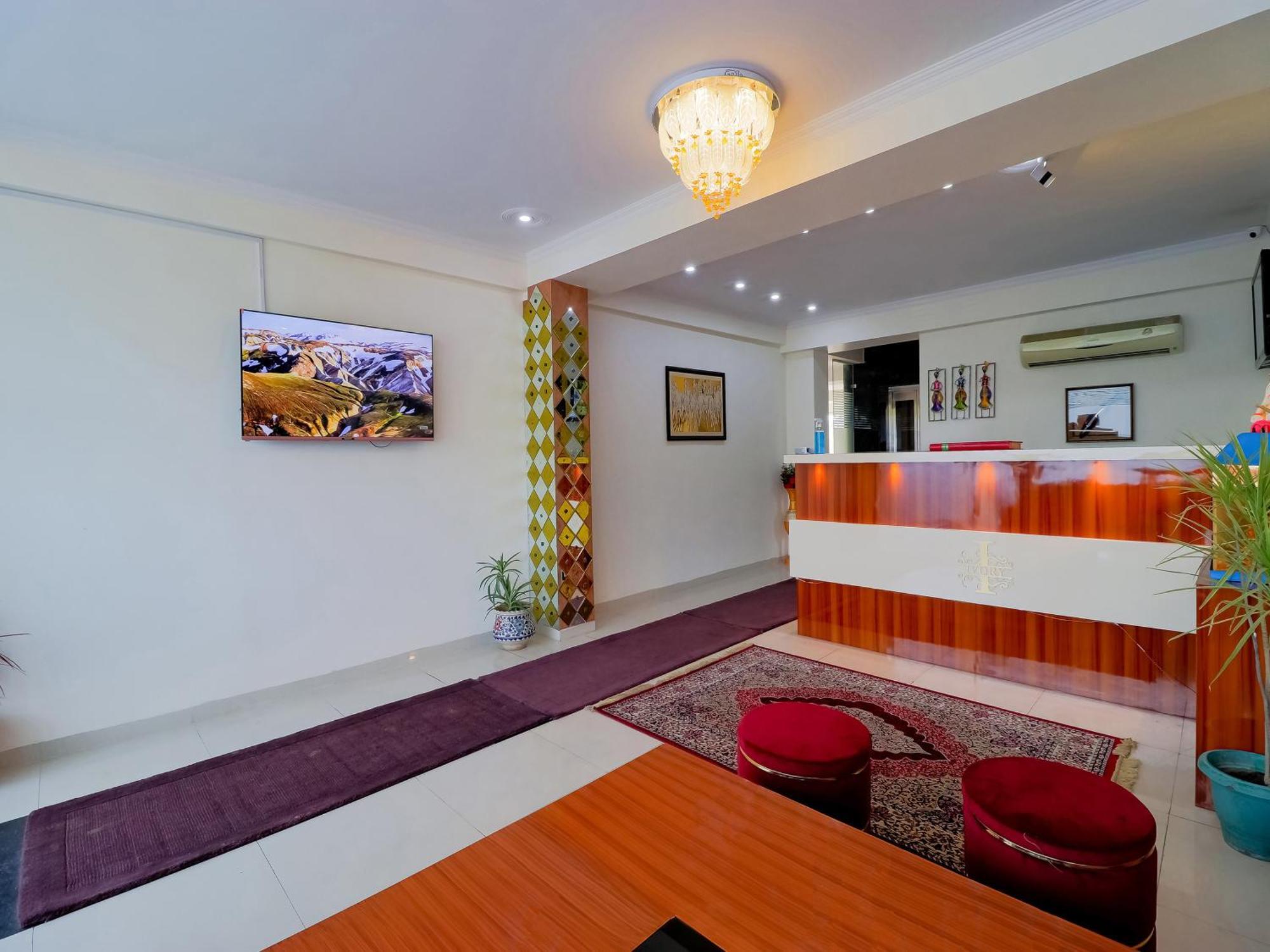 Treebo Rejoice 52 - 3Km From Huda City Metro Station Badshahpur Екстериор снимка