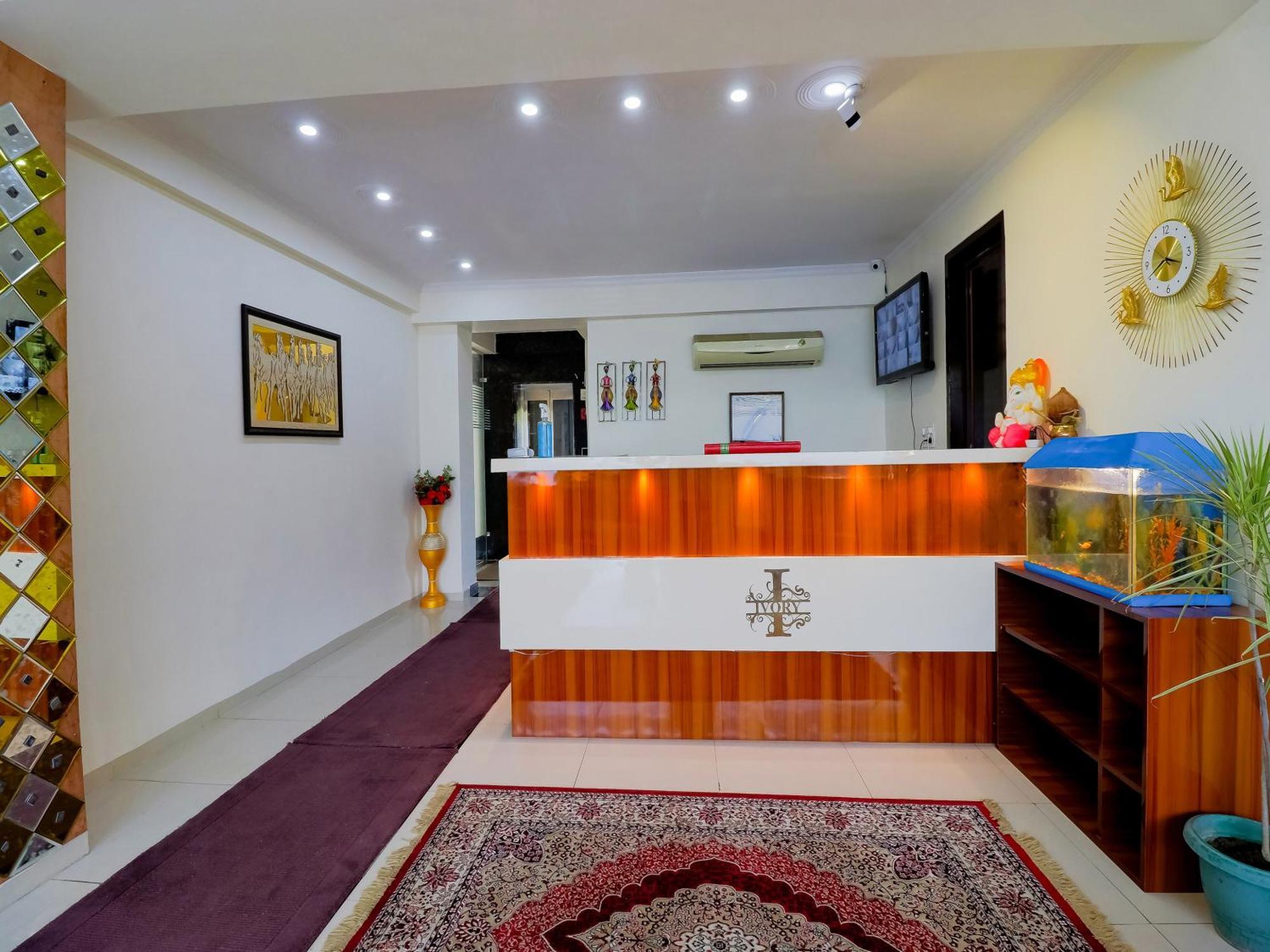 Treebo Rejoice 52 - 3Km From Huda City Metro Station Badshahpur Екстериор снимка